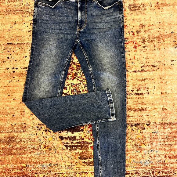 DKNY Mercer Skinny 30x32 - Picture 2 of 5